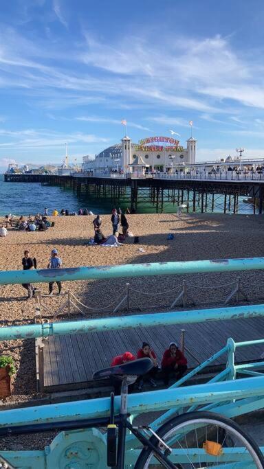 Apartamento Driftwood By The Sea Brighton Exterior foto