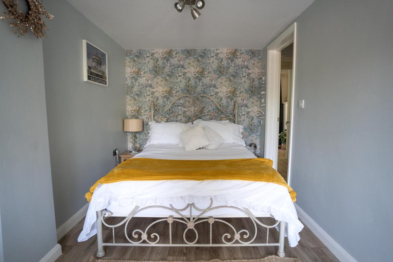 Apartamento Driftwood By The Sea Brighton Exterior foto